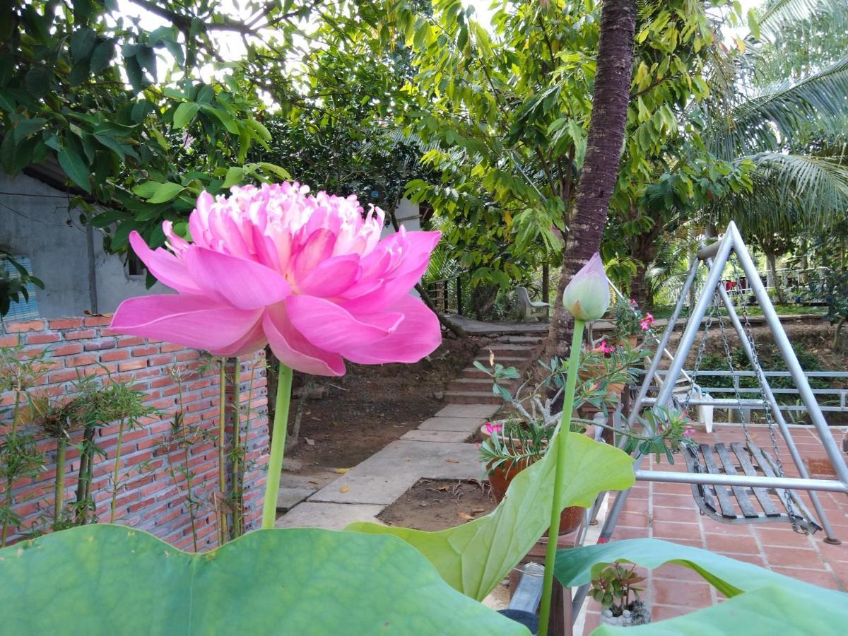 Quoc Phuong Riverside Homestay Ben Tre Exteriör bild