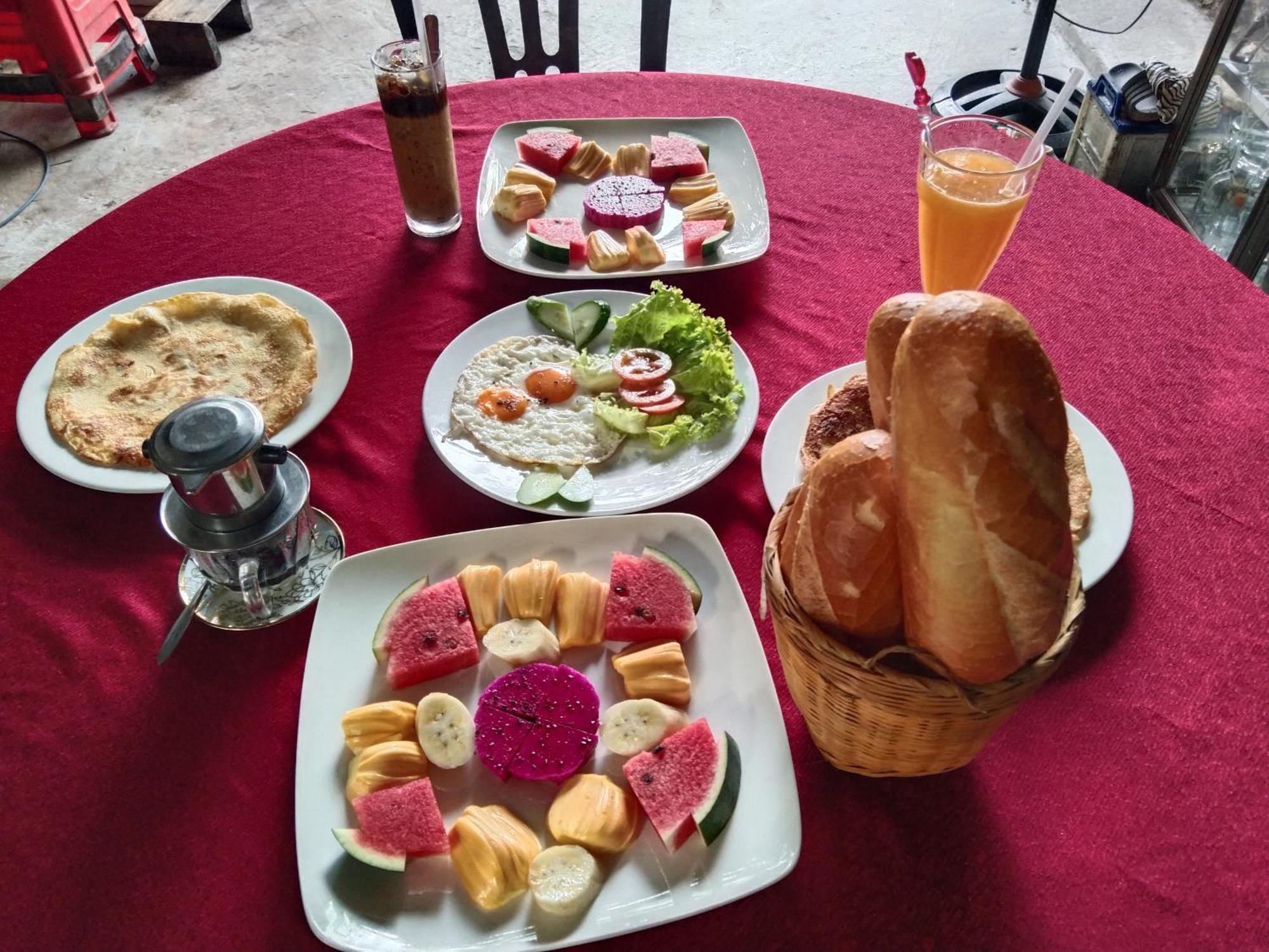 Quoc Phuong Riverside Homestay Ben Tre Exteriör bild